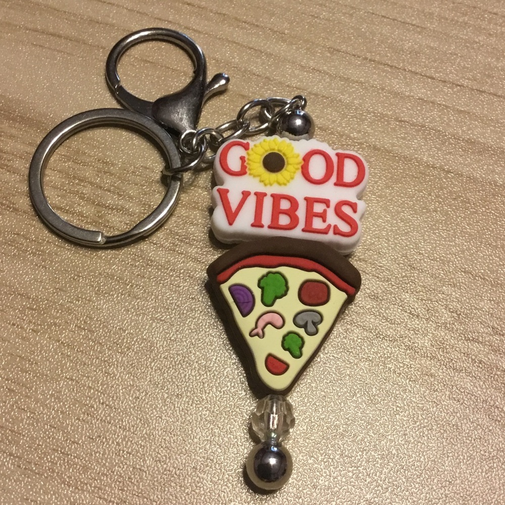 Good Vibes Pizza Keychain